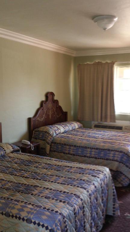 Santa Ana Travel Inn Camera foto